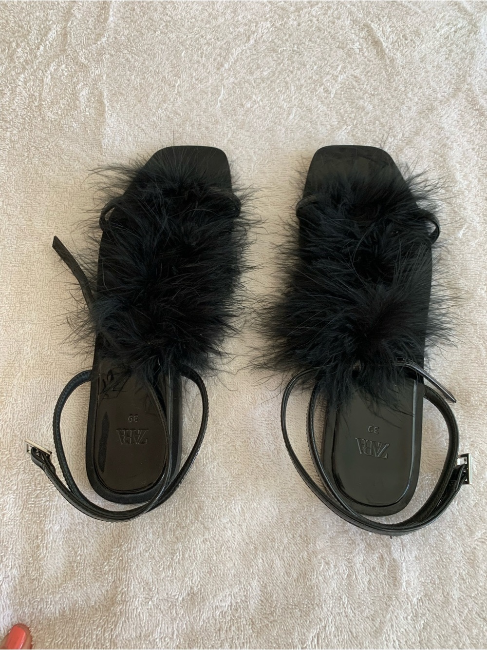 Zara Black Feather Strap Sandals Size 39 - Picture 1 of 6